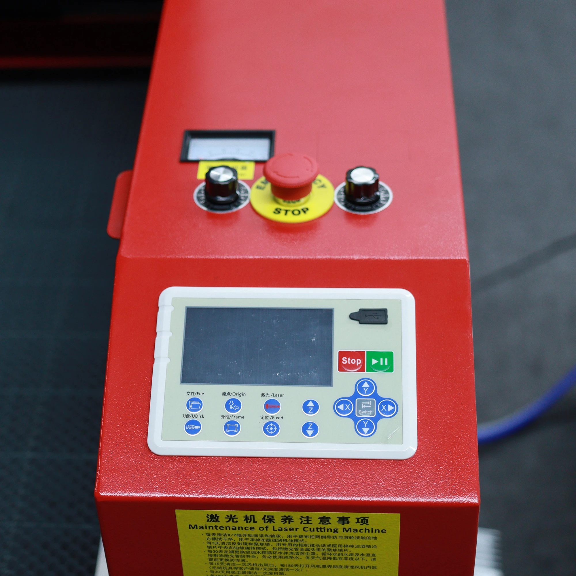 Taglierina laser C-1080
