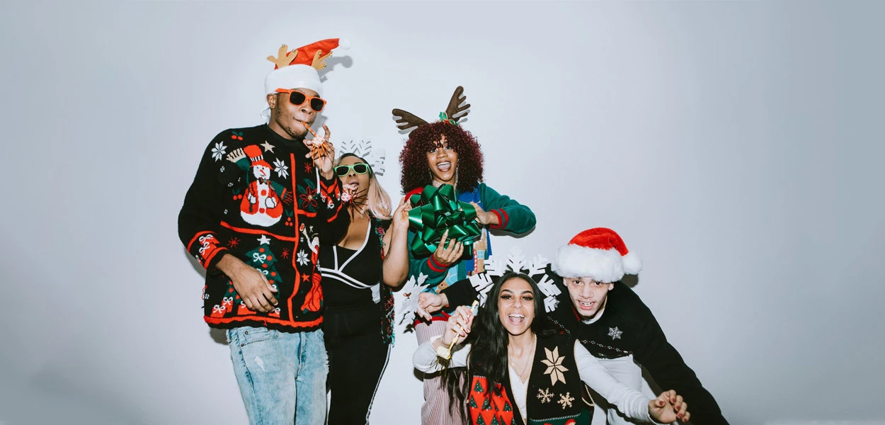 Crea il tuo brutto maglione di Natale