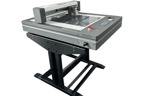 Taglierina a base piana C-4067