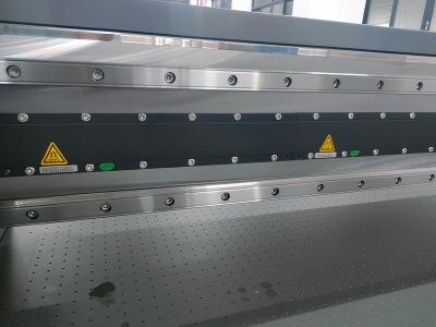 Stampante flatbed di grande formato UV-H2513